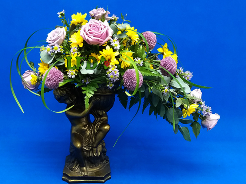 Welcome to Lee Flower Design Academy ( 015 )